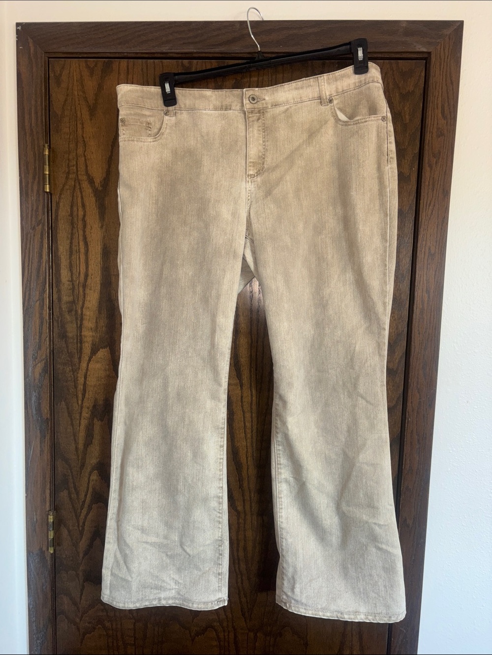 Chico’s Platinum Denim Ultimate Fit Flare Jeans size 20(4 in Chico’s)